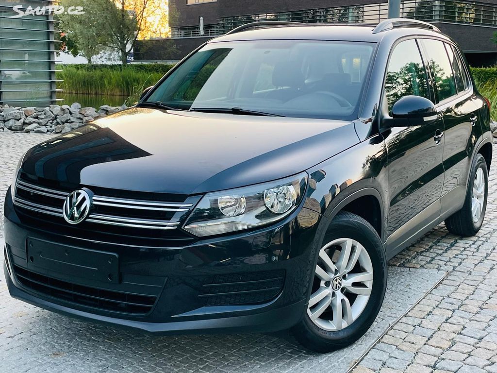 Volkswagen Tiguan, 1.4TSI MANUÁL SERVISKA SENZORY